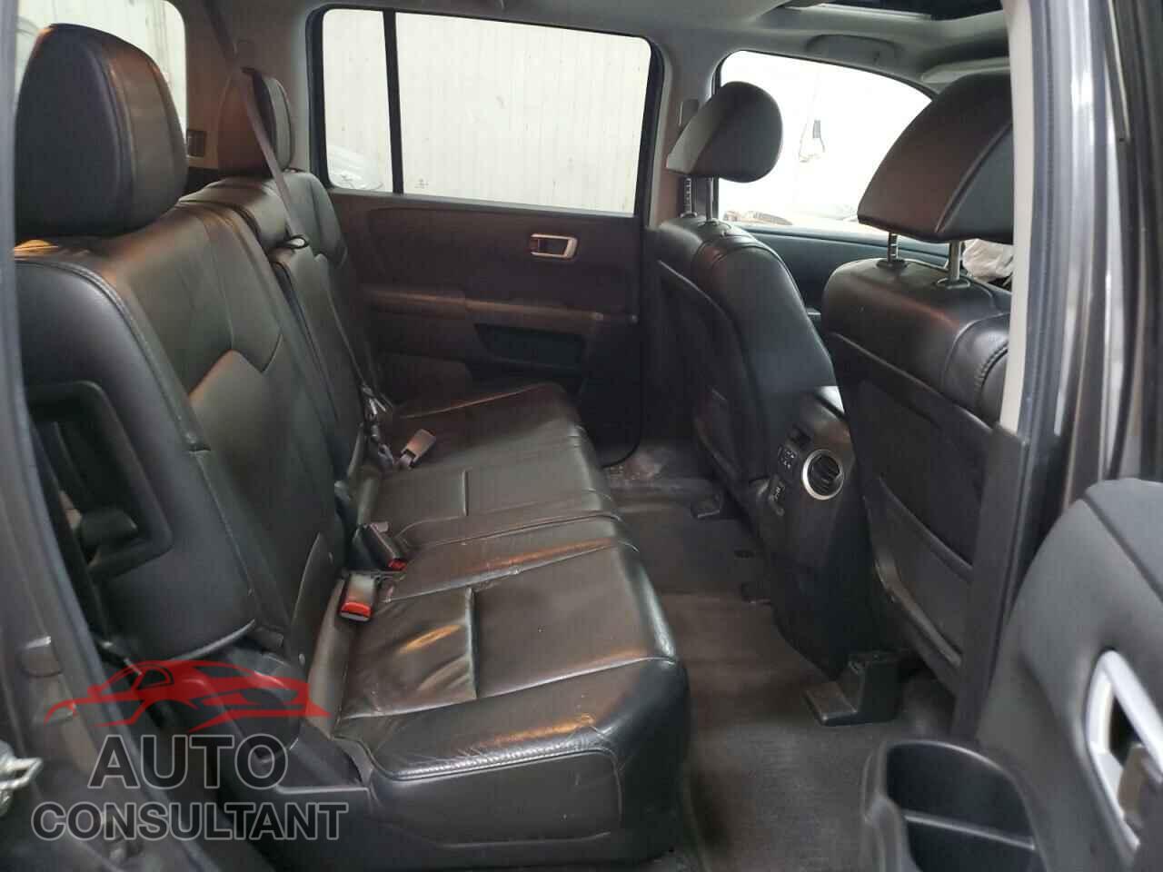 HONDA PILOT 2012 - 5FNYF4H52CB021236