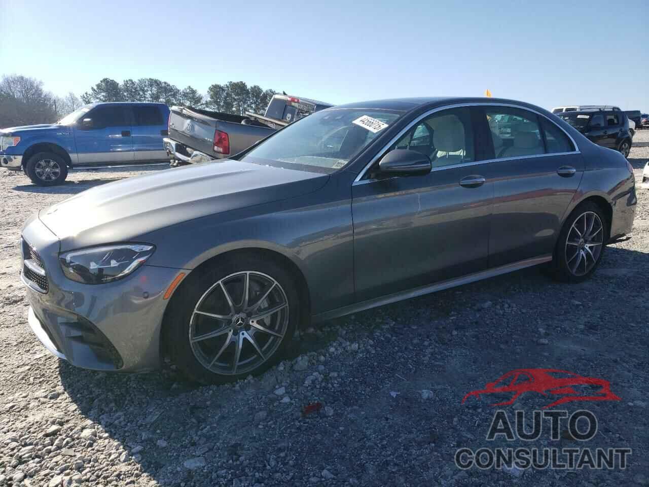 MERCEDES-BENZ E-CLASS 2022 - W1KZF8EB4NB009087