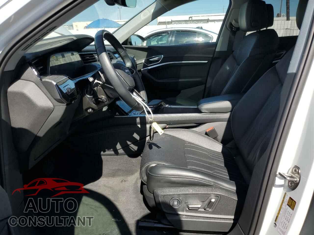 AUDI E-TRON 2022 - WA13AAGE2NB036392