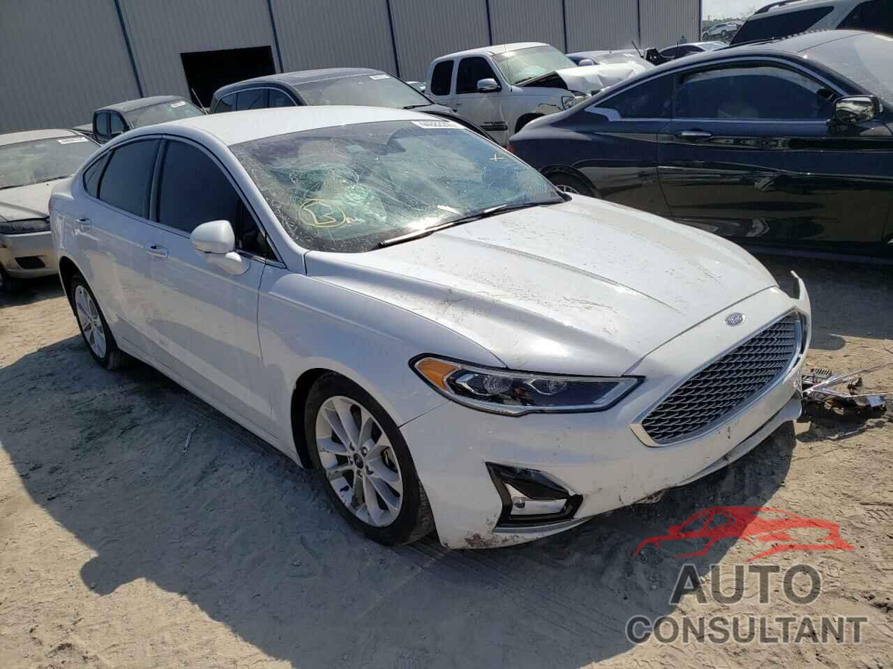 FORD FUSION 2019 - 3FA6P0SU8KR185252