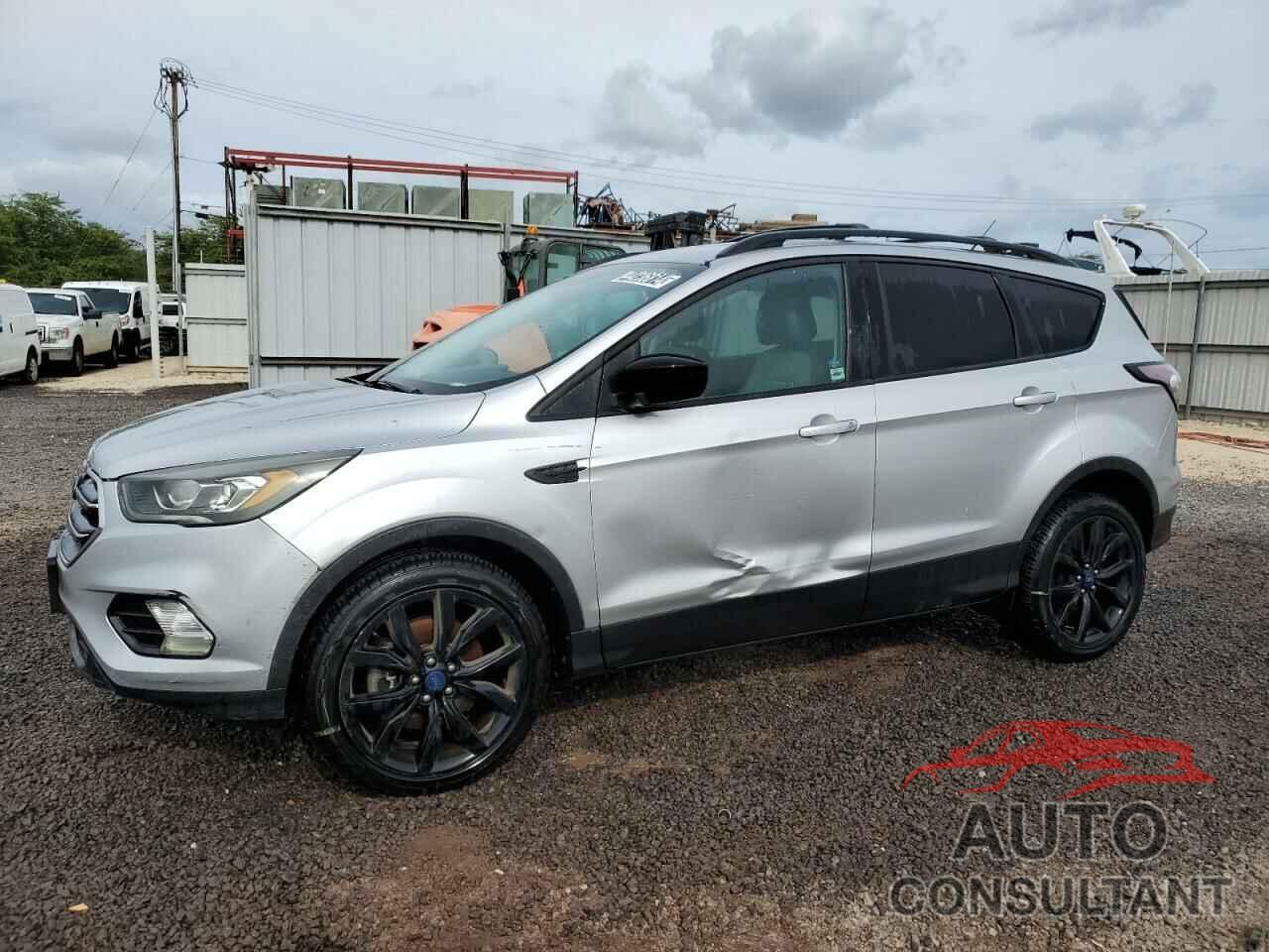 FORD ESCAPE 2017 - 1FMCU9GD4HUC80696
