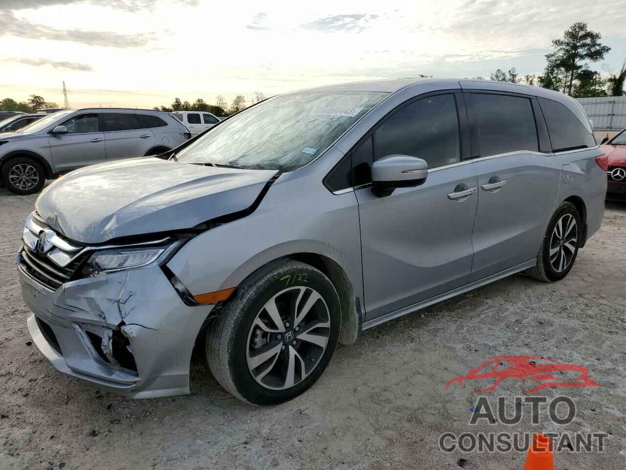 HONDA ODYSSEY 2018 - 5FNRL6H90JB074414