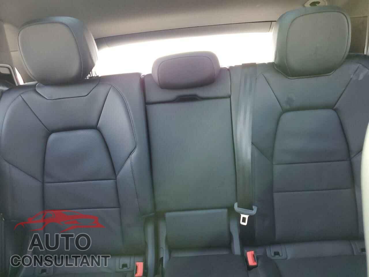 PORSCHE CAYENNE 2024 - WP1AA2AYXRDA00318