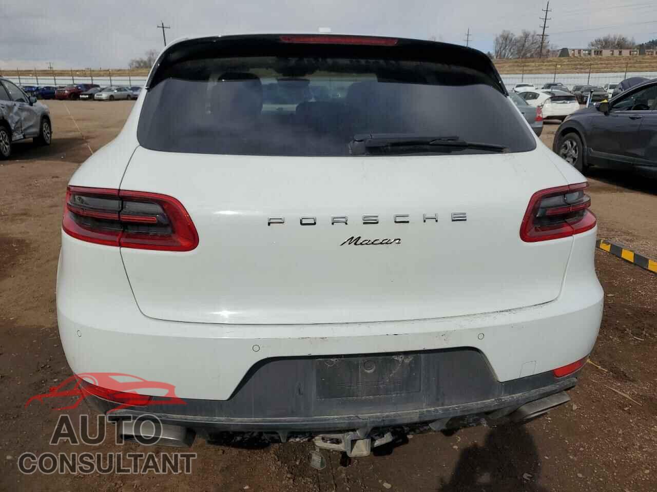 PORSCHE MACAN 2017 - WP1AA2A56HLB09238