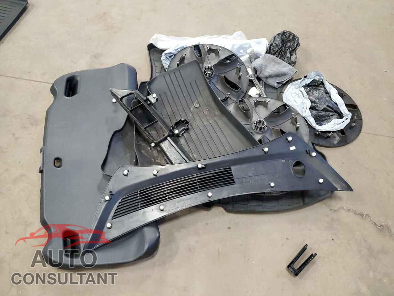 TESLA MODEL 3 2019 - 5YJ3E1EA2KF428131