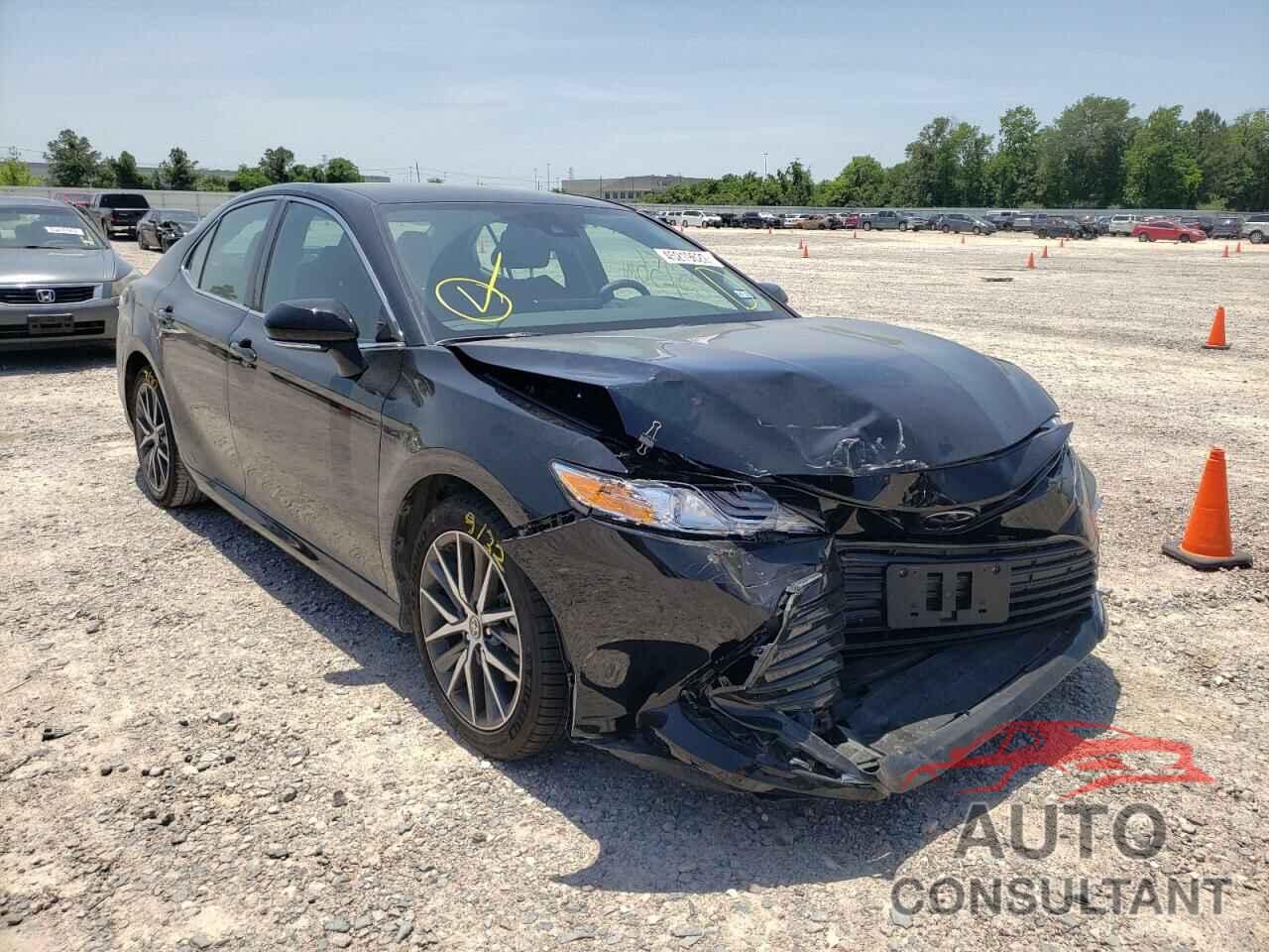 TOYOTA CAMRY 2021 - 4T1F11AK5MU586749