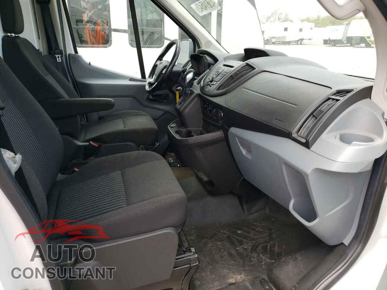 FORD TRANSIT CO 2017 - 1FTYR2CM1HKA86566