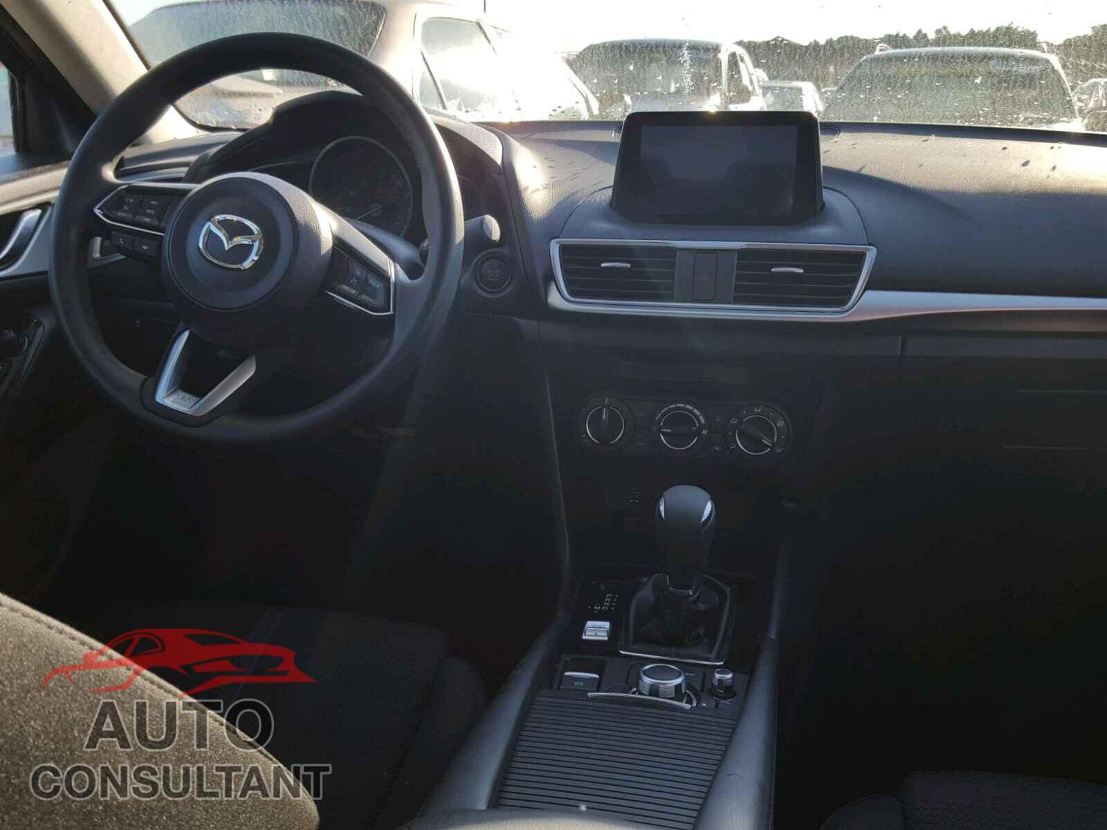 MAZDA 3 2017 - 3MZBN1U7XHM153644