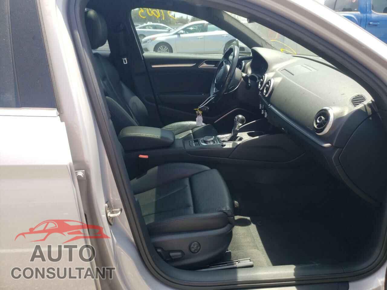 AUDI A3 2015 - WAUCJGFF5F1075968