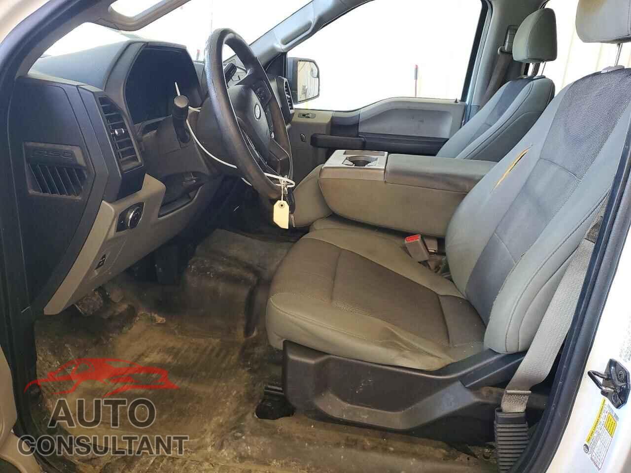 FORD F150 2017 - 1FTEW1E89HFA57976