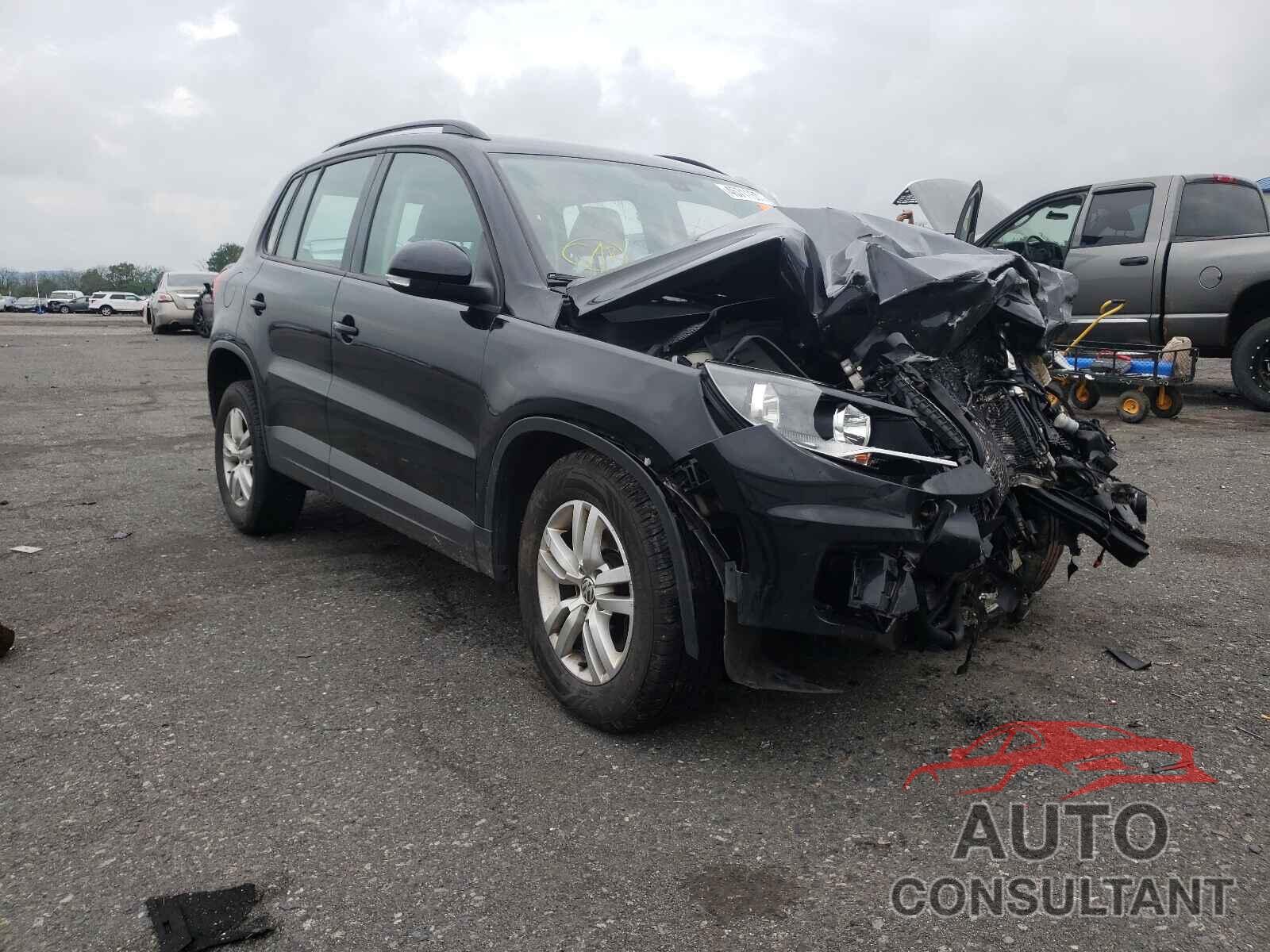 VOLKSWAGEN TIGUAN 2016 - WVGBV7AX3GW012421