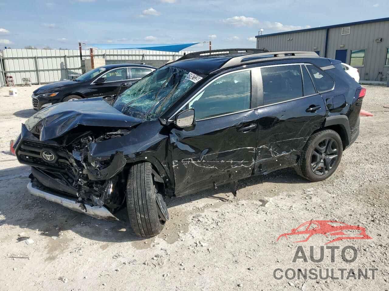 TOYOTA RAV4 2024 - 2T3J1RFV9RW470299