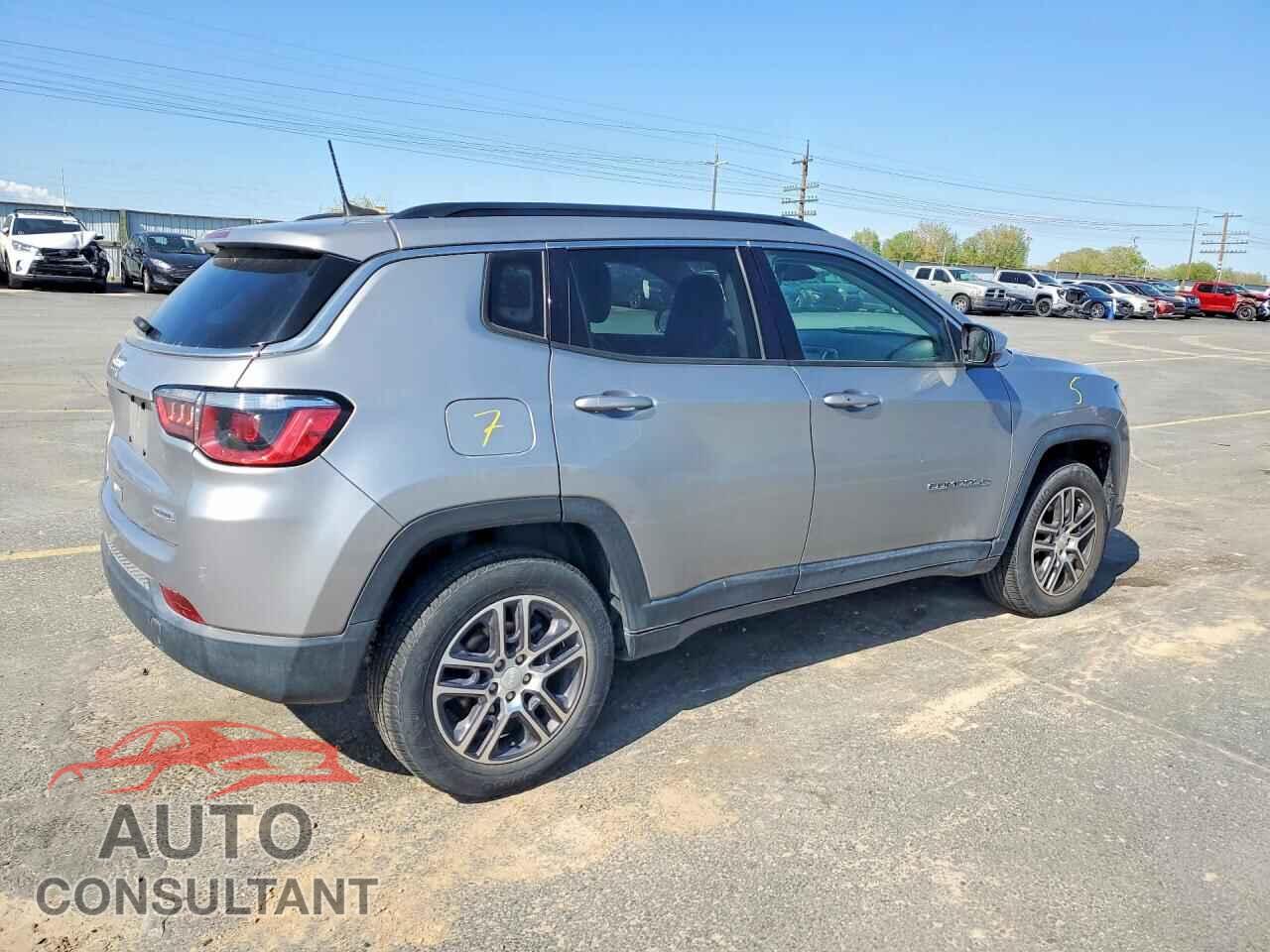JEEP COMPASS 2018 - 3C4NJDBB3JT178207