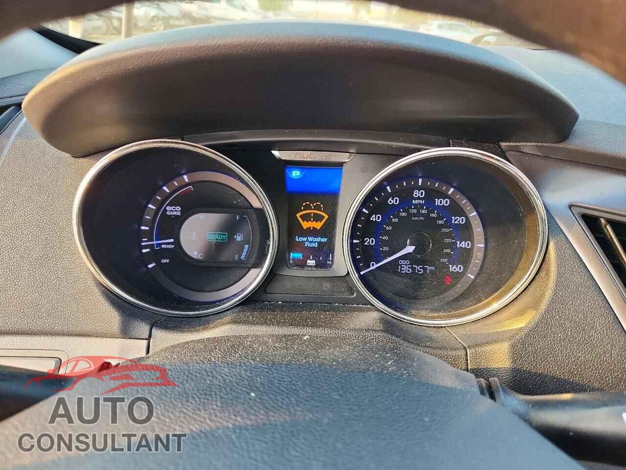 HYUNDAI SONATA 2013 - KMHEC4A44DA086236