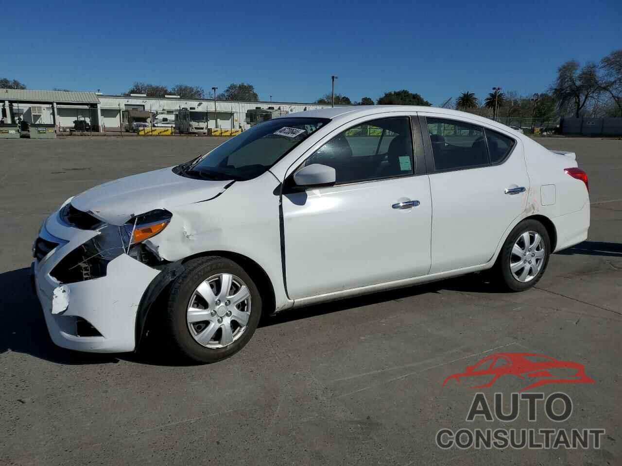 NISSAN VERSA 2019 - 3N1CN7AP8KL875533