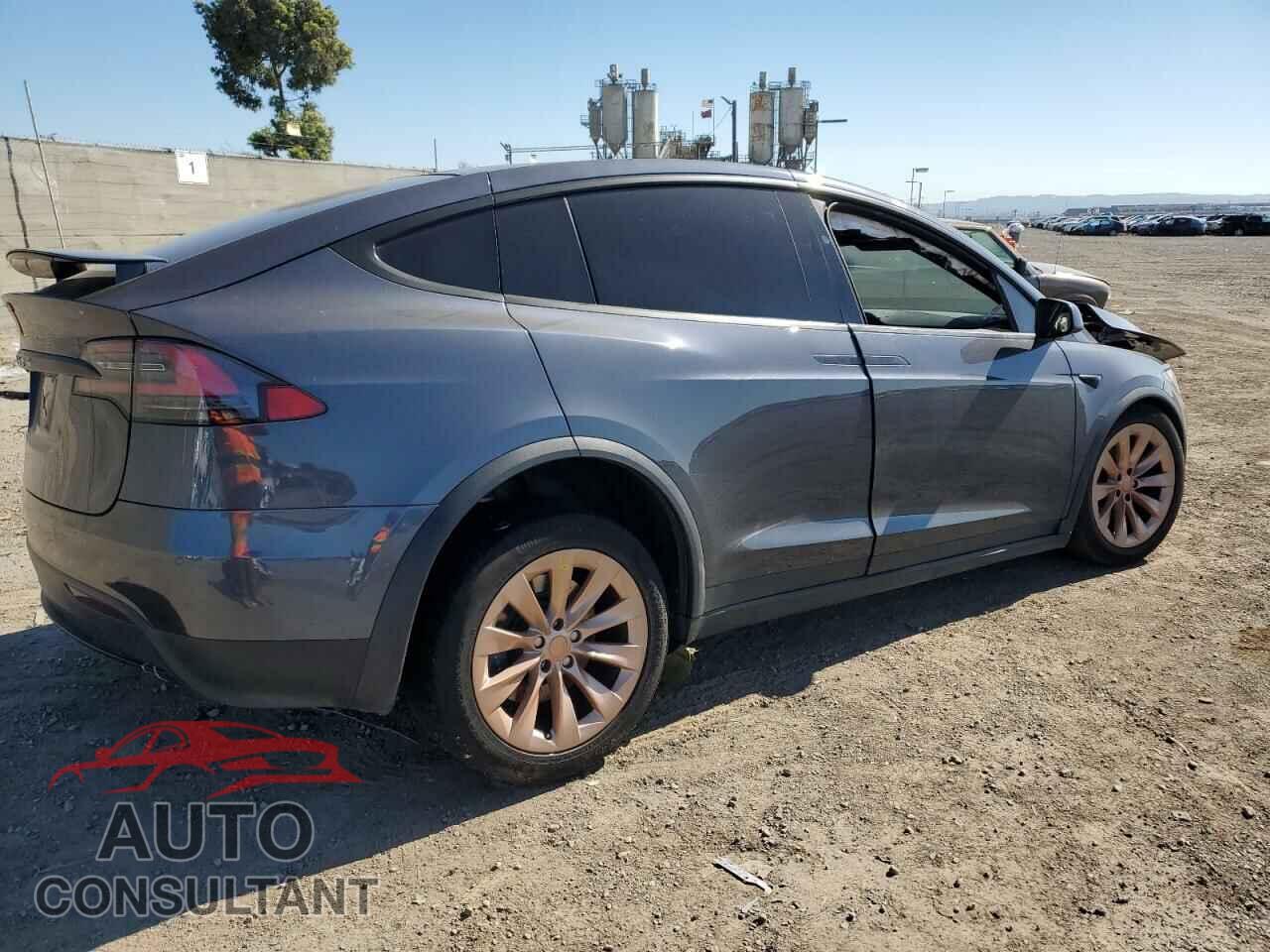 TESLA MODEL X 2020 - 5YJXCBE25LF239111