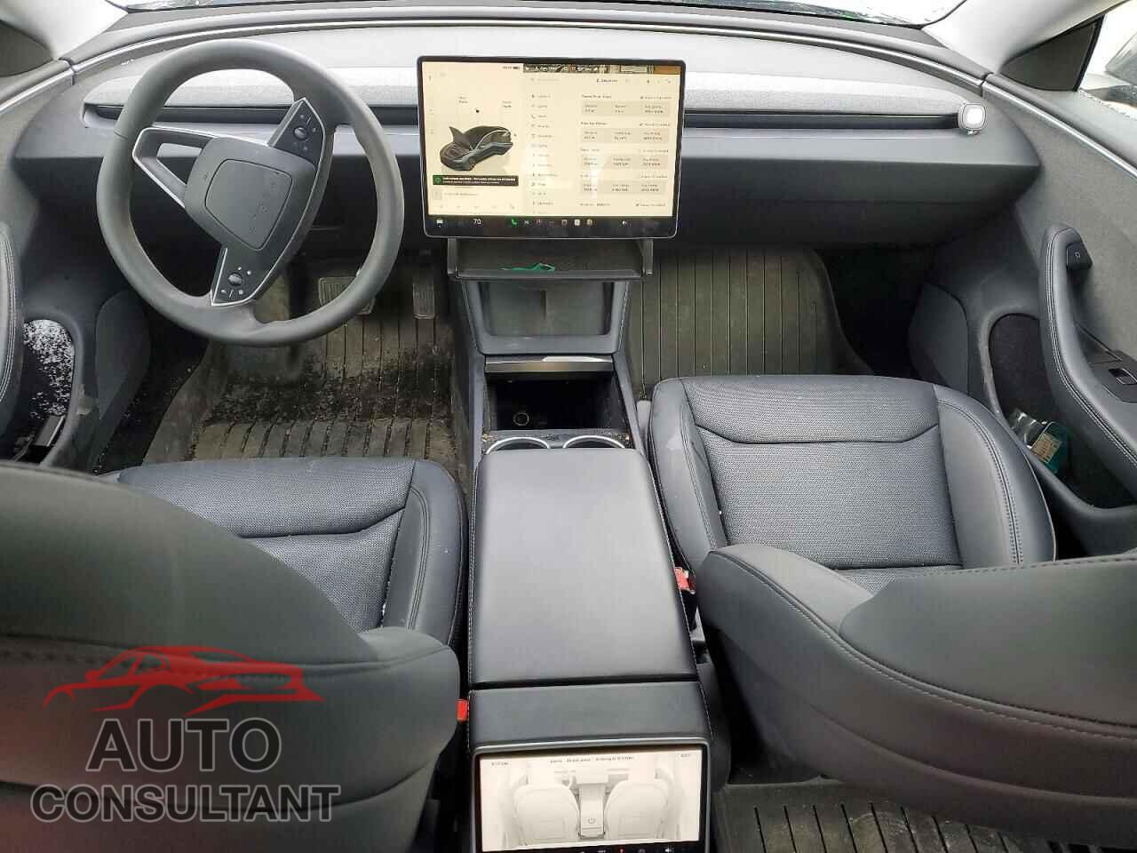 TESLA MODEL 3 2024 - 5YJ3E1EA2RF770673