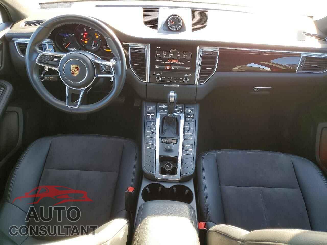 PORSCHE MACAN 2017 - WP1AA2A59HLB83513