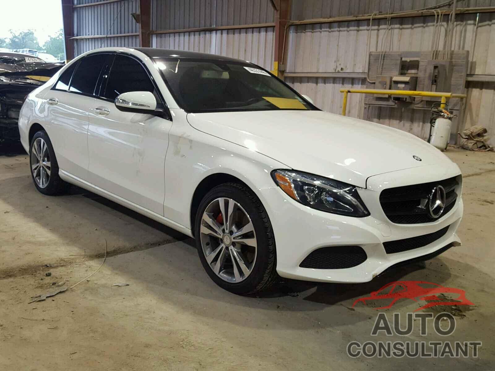 MERCEDES-BENZ C 300 4MATIC 2015 - 55SWF4KB6FU037383