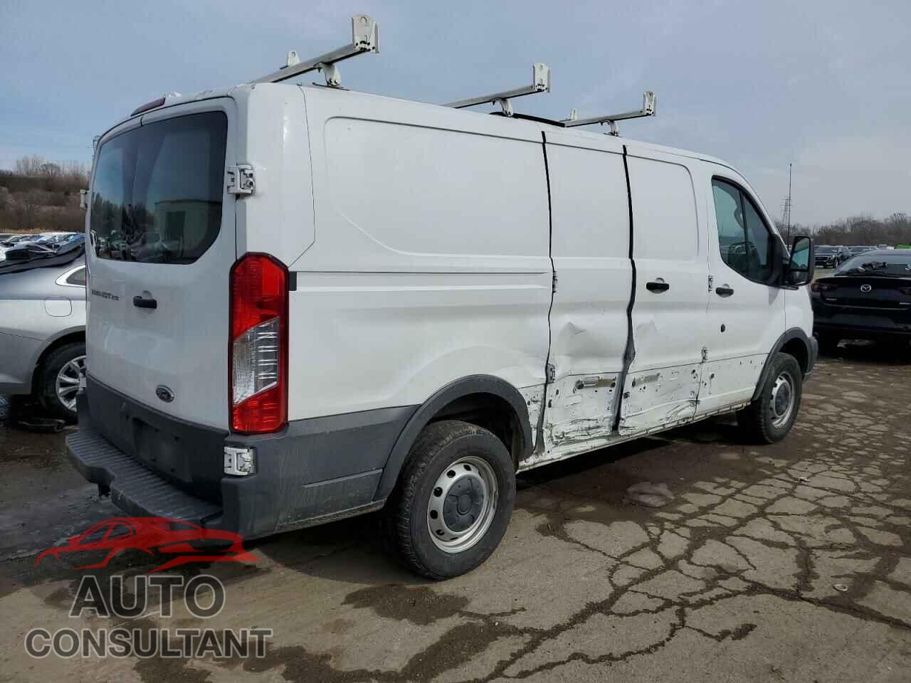 FORD TRANSIT 2017 - 1FTYR1ZM0HKA75303
