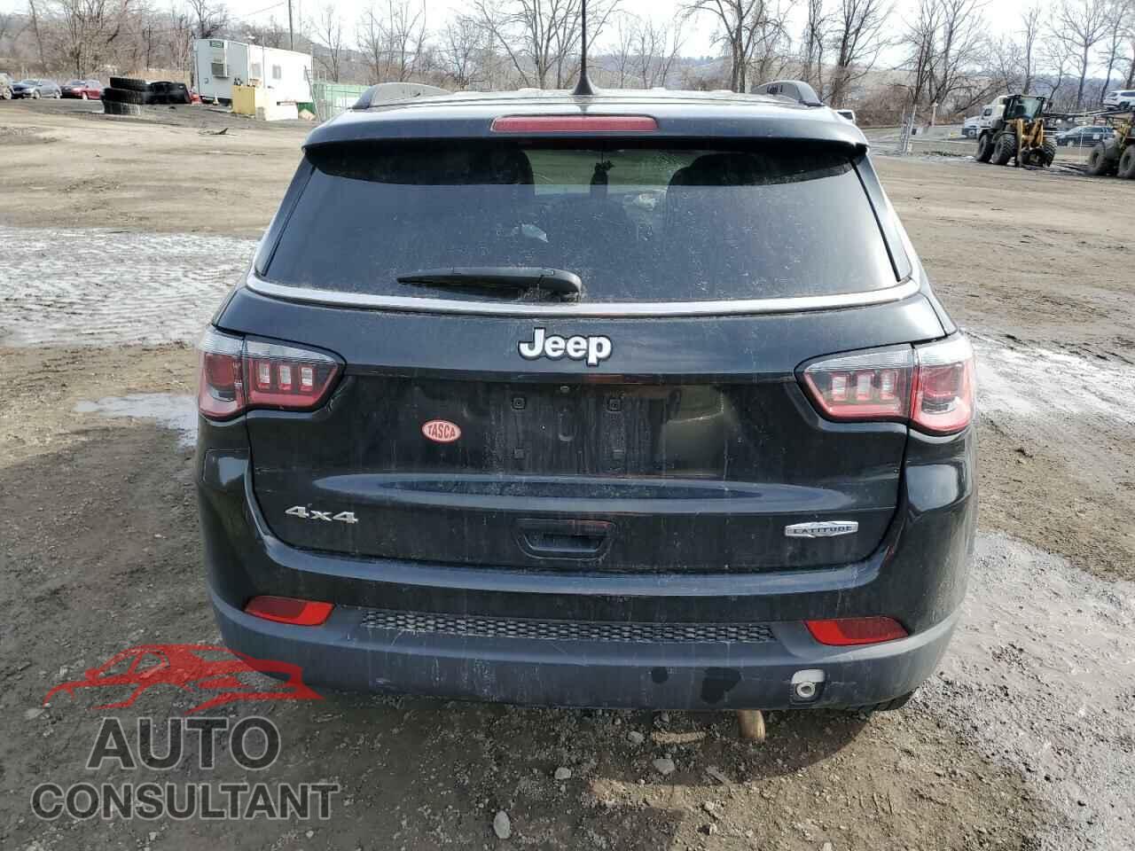 JEEP COMPASS 2018 - 3C4NJDBB0JT373388