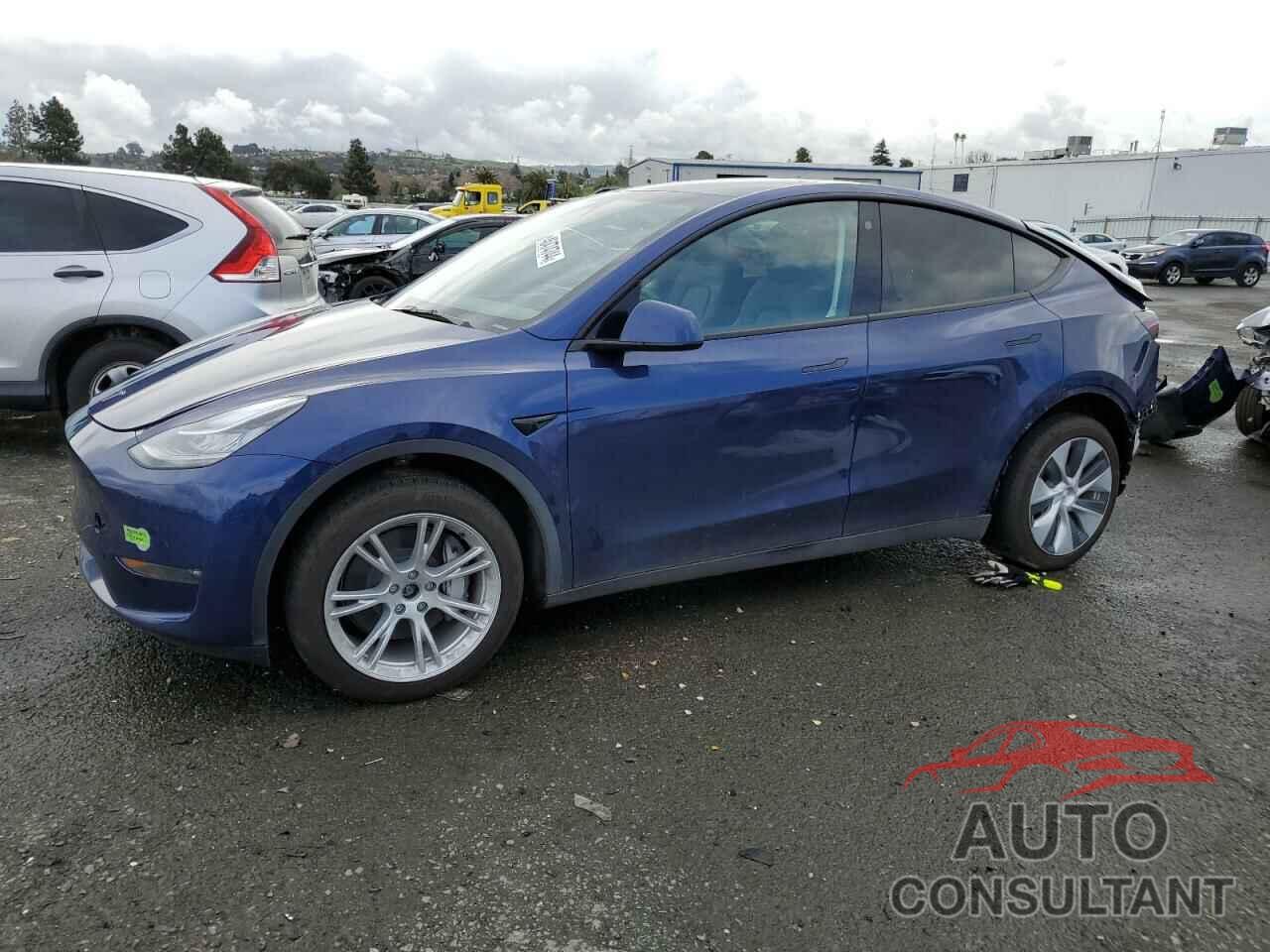 TESLA MODEL Y 2022 - 7SAYGDEE8NF576490