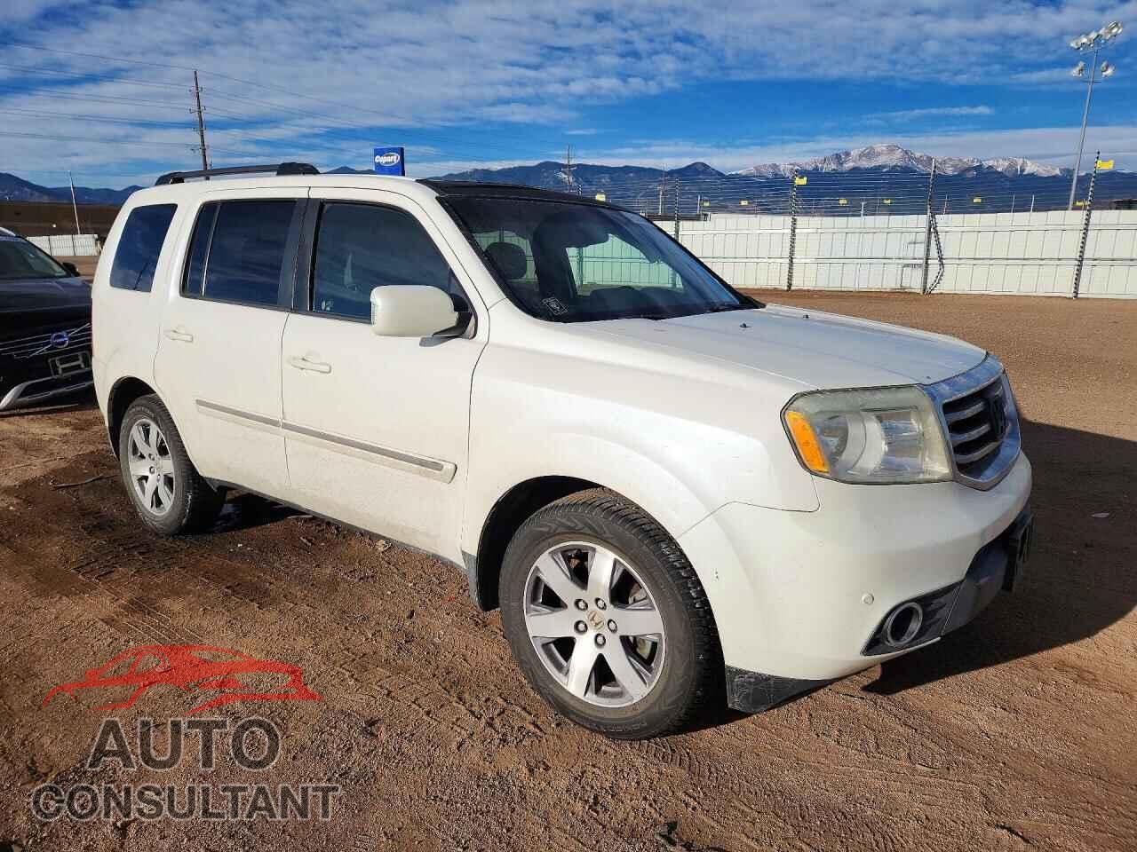 HONDA PILOT 2013 - 5FNYF4H9XDB001885