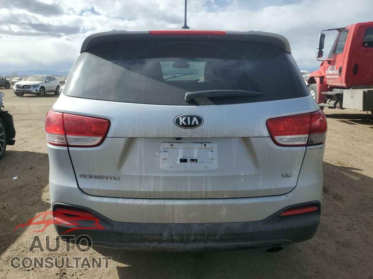 KIA SORENTO 2017 - 5XYPGDA58HG314965