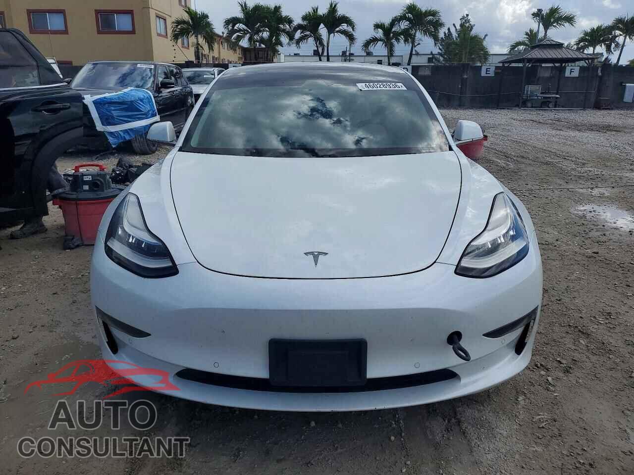 TESLA MODEL 3 2020 - 5YJ3E1EA4LF615677