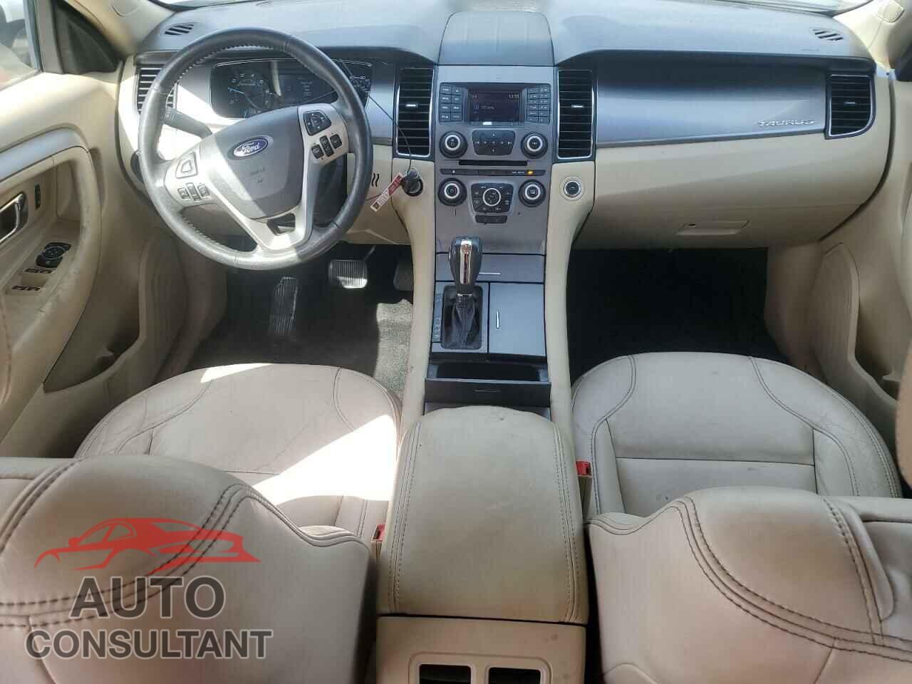 FORD TAURUS 2015 - 1FAHP2E83FG174367