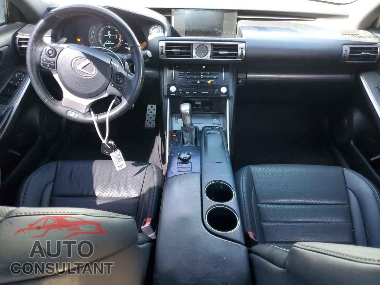 LEXUS IS 2014 - JTHBE1D25E5012486
