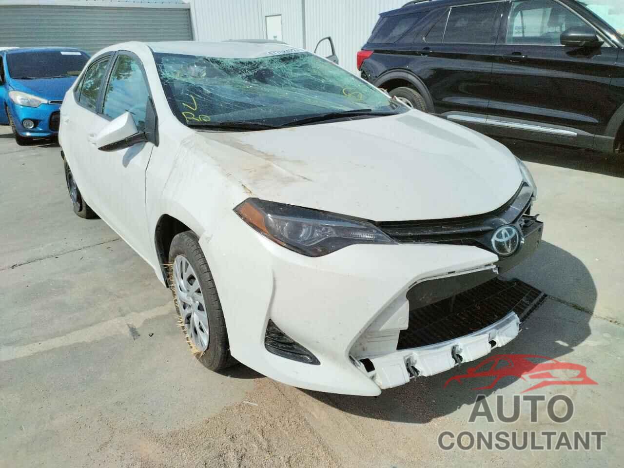 TOYOTA COROLLA 2017 - 5YFBURHE8HP703946