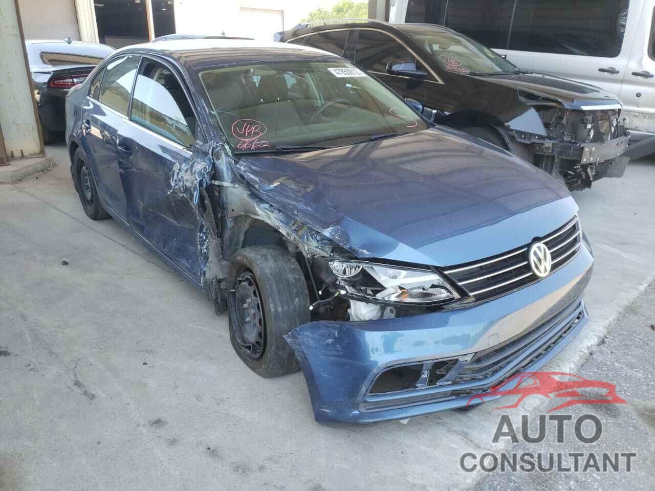 VOLKSWAGEN JETTA 2017 - 3VW2B7AJXHM288747