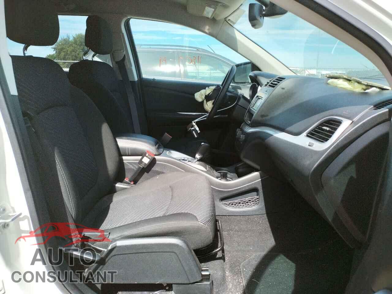 DODGE JOURNEY 2019 - 3C4PDCBB6KT758529