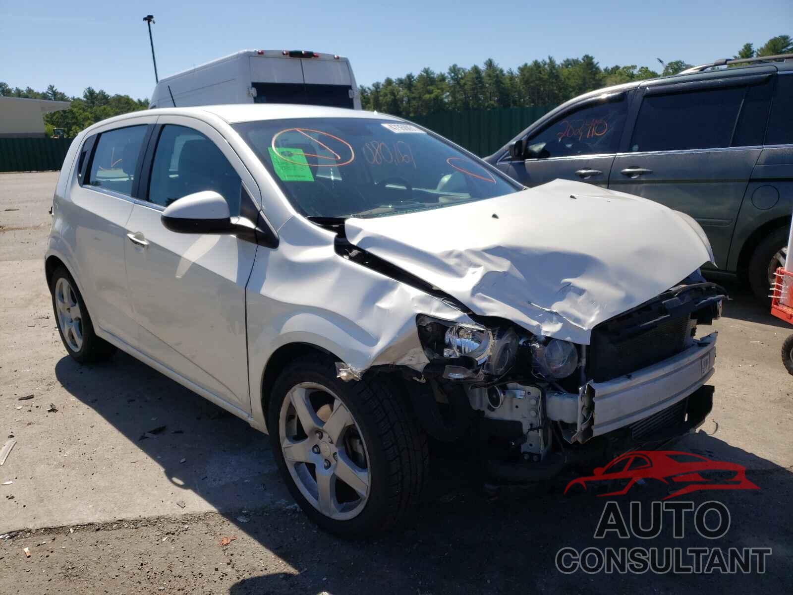 CHEVROLET SONIC 2016 - 1G1JE6SB6G4178336
