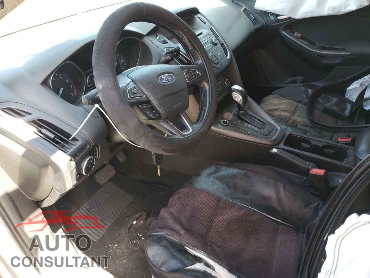 FORD FOCUS 2016 - 1FADP3F20GL340724