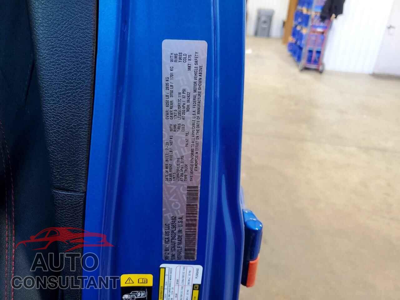 JEEP GLADIATOR 2023 - 1C6JJTBG3PL563492
