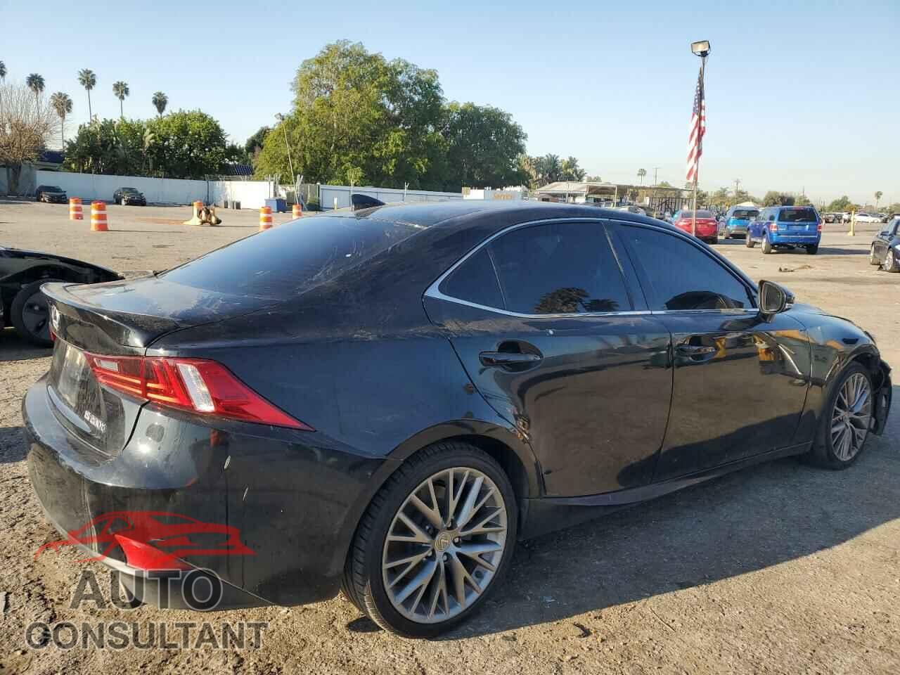 LEXUS IS 2016 - JTHBA1D26G5008526