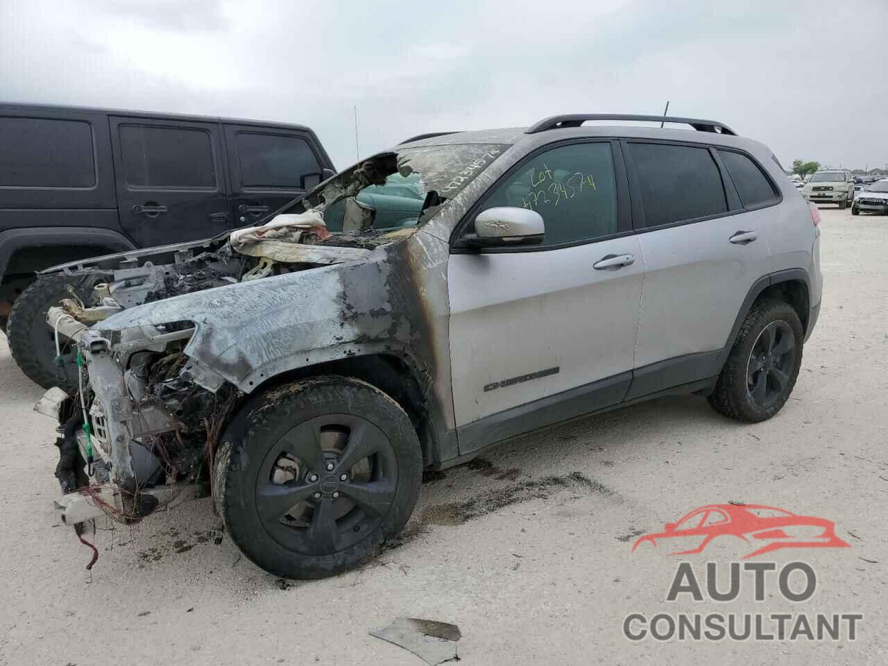 JEEP GRAND CHER 2019 - 1C4PJLLB9KD339233