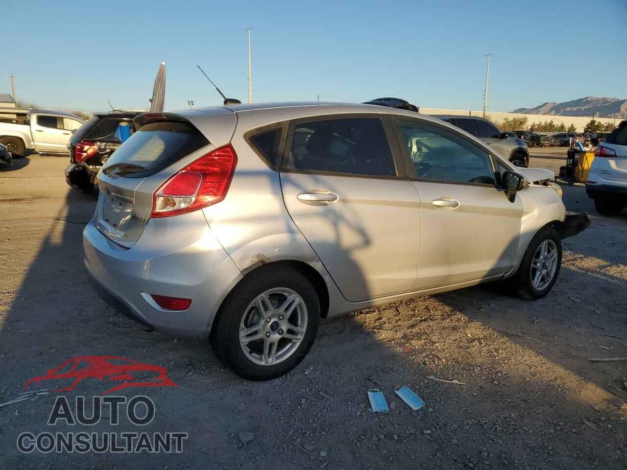 FORD FIESTA 2017 - 3FADP4EJ9HM104443