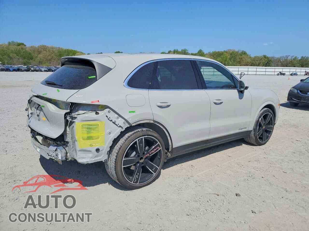PORSCHE CAYENNE 2021 - WP1AA2AY8MDA05560
