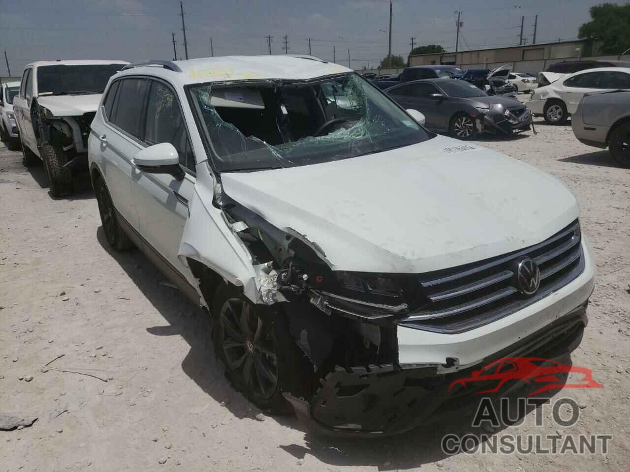 VOLKSWAGEN TIGUAN 2022 - 3VV3B7AX7NM024779