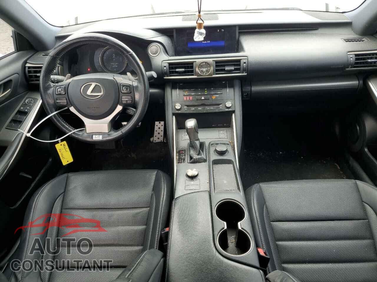 LEXUS IS 2017 - JTHBA1D23H5052355