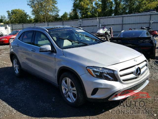 MERCEDES-BENZ GLA 250 4MATIC 2016 - WDCTG4GB8GJ243528