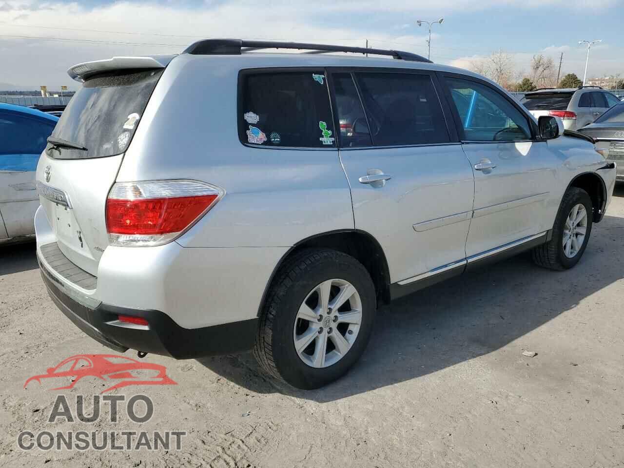TOYOTA HIGHLANDER 2012 - 5TDBK3EHXCS130372