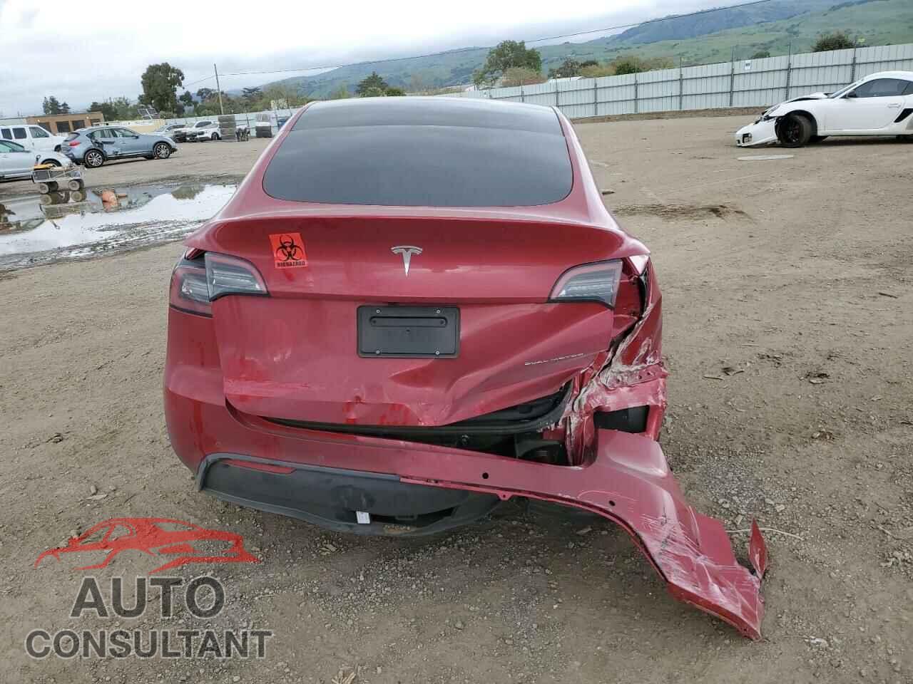 TESLA MODEL Y 2021 - 5YJYGDEE3MF181791
