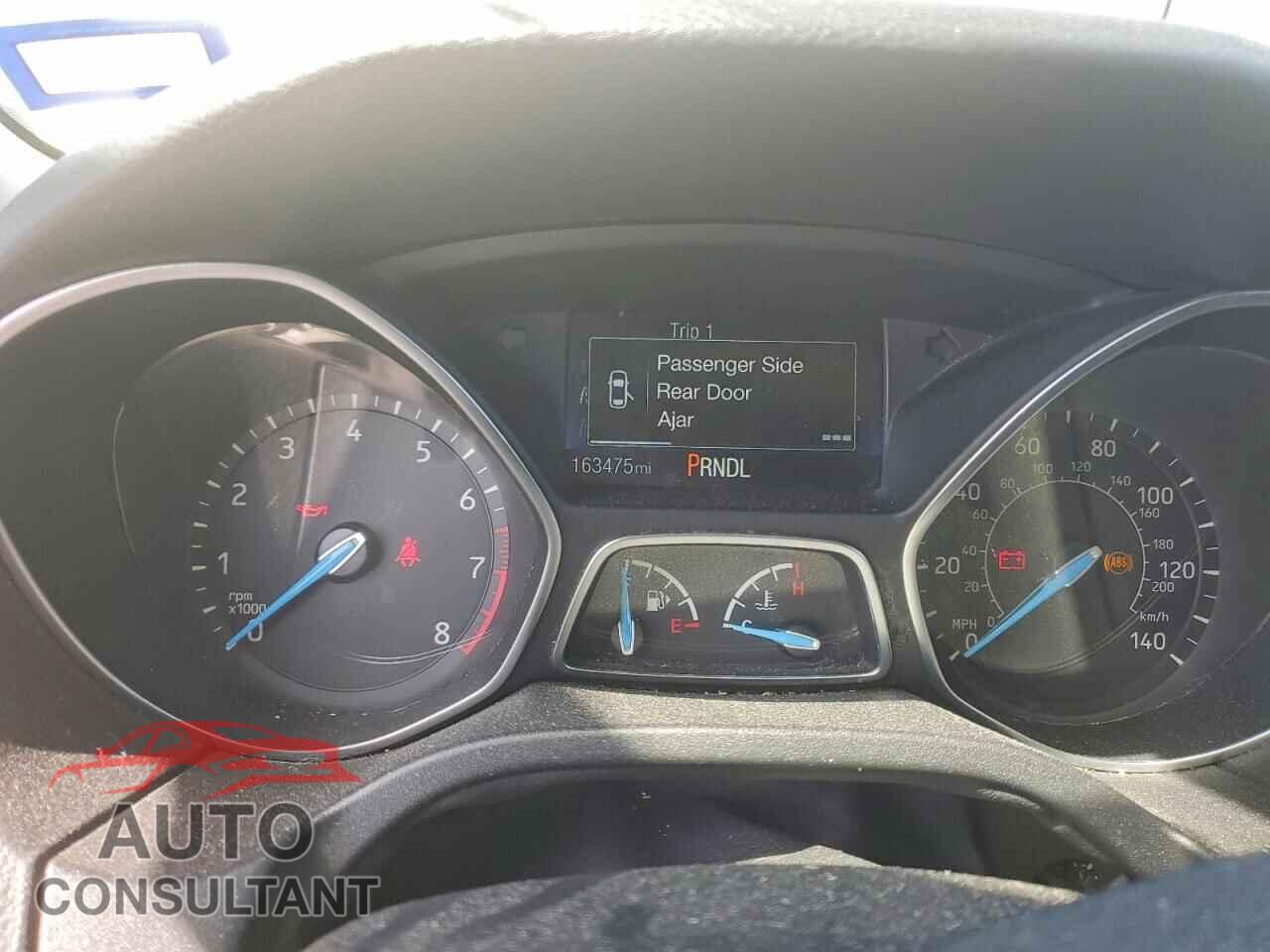 FORD FOCUS 2018 - 1FADP3E26JL303041