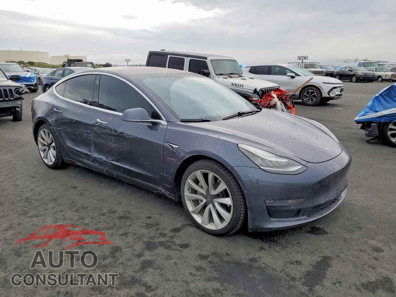 TESLA MODEL 3 2018 - 5YJ3E1EB1JF185015
