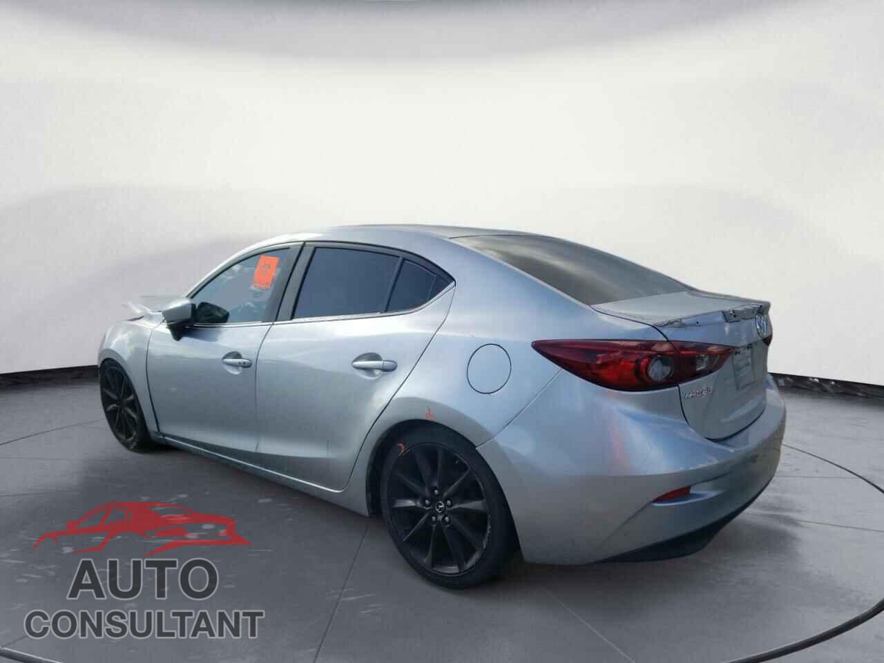 MAZDA 3 2018 - 3MZBN1V36JM207121