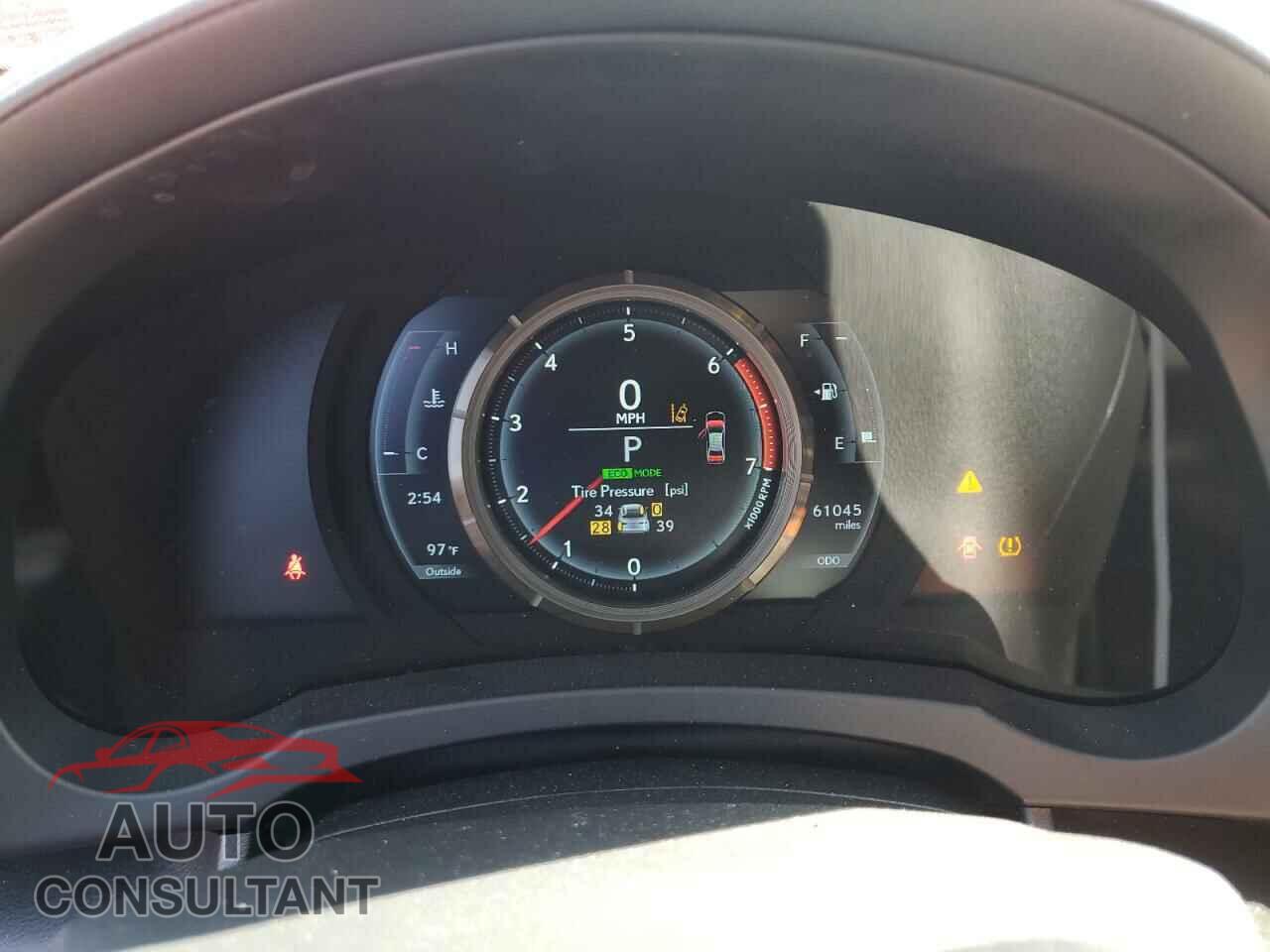 LEXUS IS 2017 - JTHBA1D21H5045808